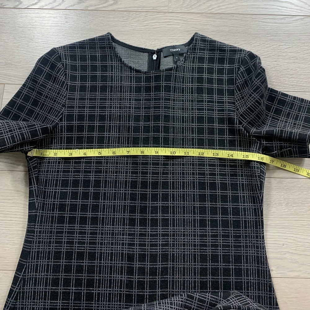 Theory Rijik Structured Knit Pattern Shift Dress - Picture 11 of 11